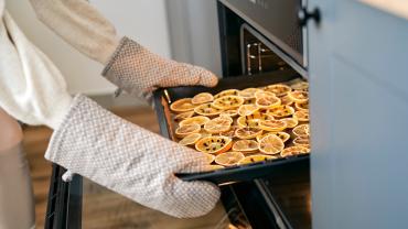 Ofenhandschuhe müssen Sicherheitsanforderungen einhalten