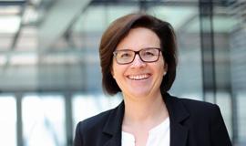 Dr. Christine Platzer