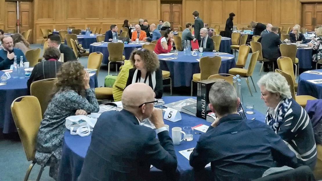Archivbild von der internationalen Networking-Veranstaltung „Perspective“. Archivbild von der internationalen Networking-Veranstaltung „Perspective“.