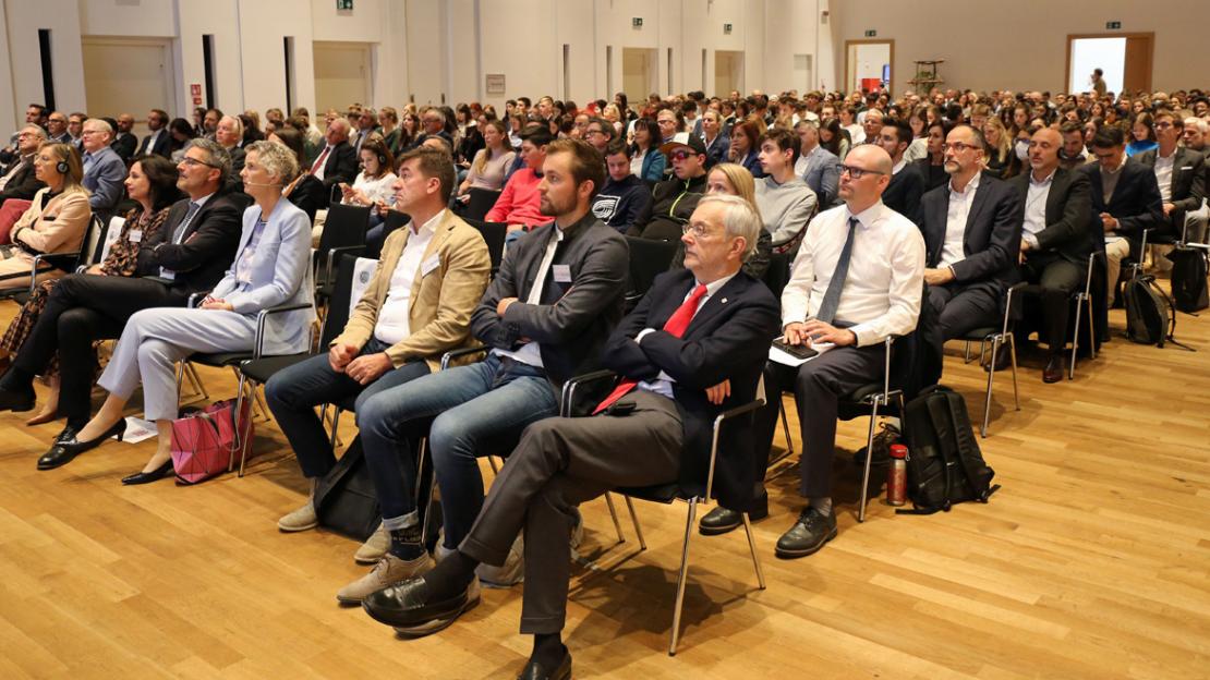 Tecnologie e prodotti a beneficio delle persone e dell’ambiente Tecnologie e prodotti a beneficio delle persone e dell’ambiente