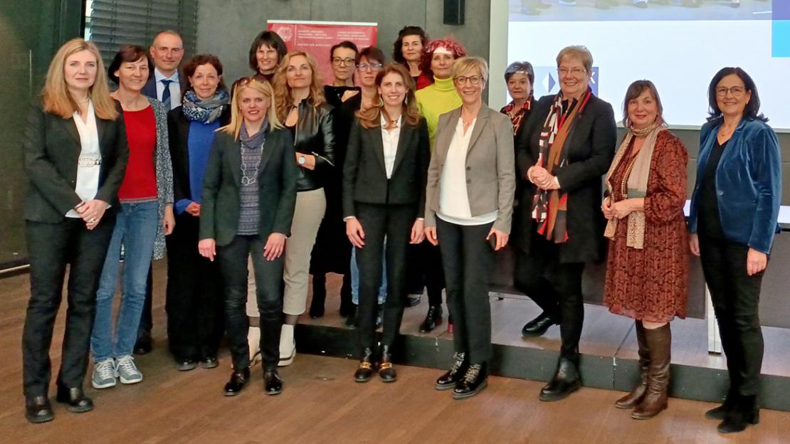 I membri del Comitato per la promozione dell’imprenditoria femminile I membri del Comitato per la promozione dell’imprenditoria femminile