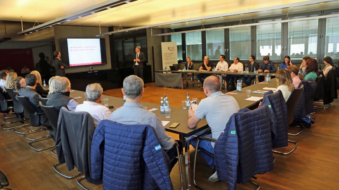 Südamerikanischen Delegation zu Besuch in der Handelskammer Bozen. Südamerikanischen Delegation zu Besuch in der Handelskammer Bozen.