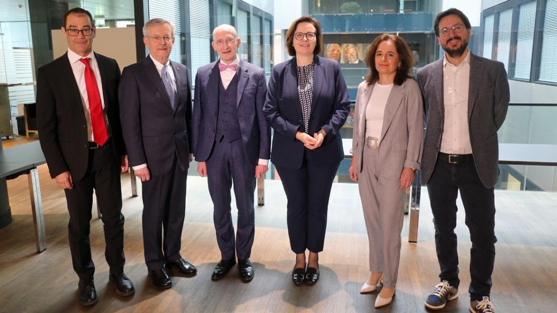 Alfred Aberer, Michl Ebner, Uwe Kanning, Christine Platzer, Irmgard Lantschner, Alessandro Braga Alfred Aberer, Michl Ebner, Uwe Kanning, Christine Platzer, Irmgard Lantschner, Alessandro Braga
